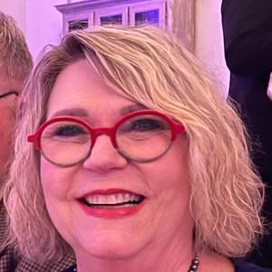 Meet your Posher, Leeanna